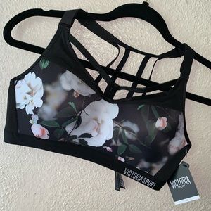 Victoria’s Secret (VSX) Incredible Sport Bra